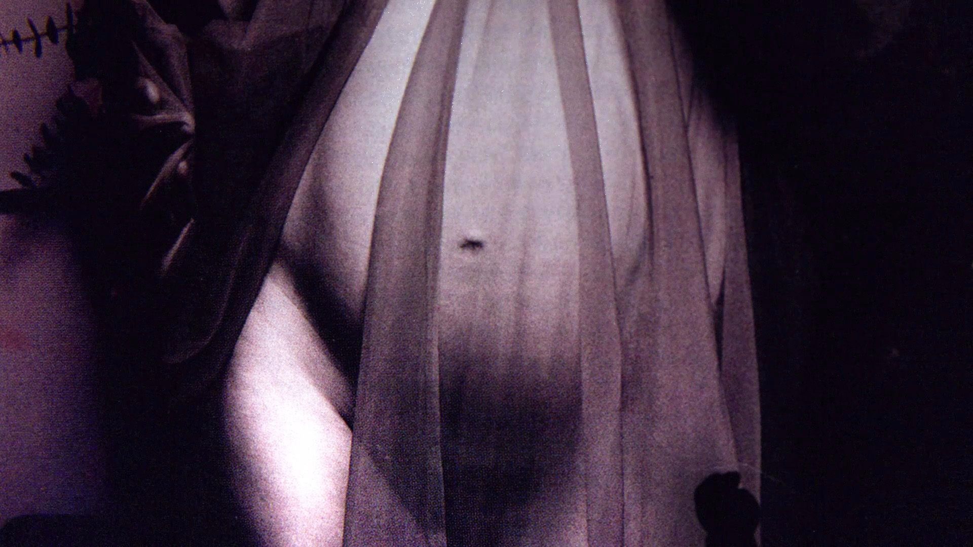 Courtney-Love-Naked-1