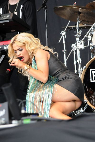 Rita-Ora-Ass-4