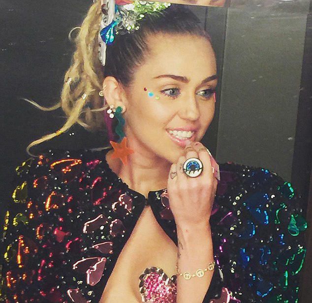 Miley-Cyrus-in-Pasties-8