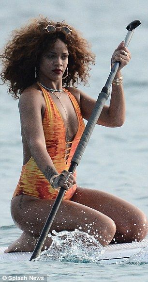 Rihanna-in-a-Swimsuit-16