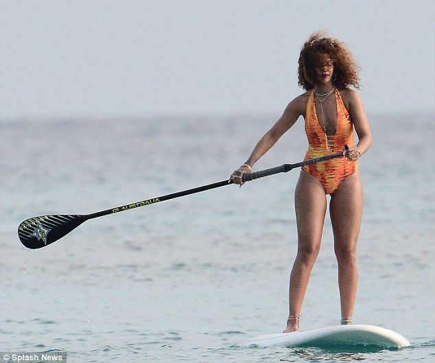 Rihanna-in-a-Swimsuit-8