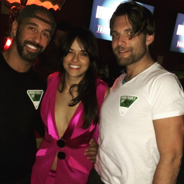 Michelle-Rodriguez-Braless-4