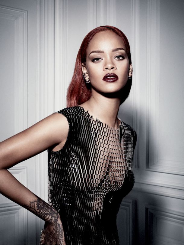 Rihanna-Braless-10