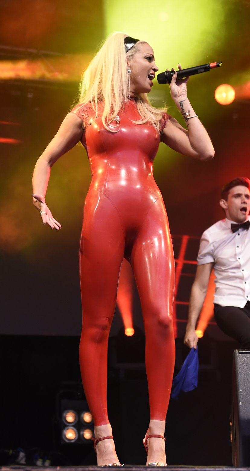 Sarah-Harding-Sexy-52