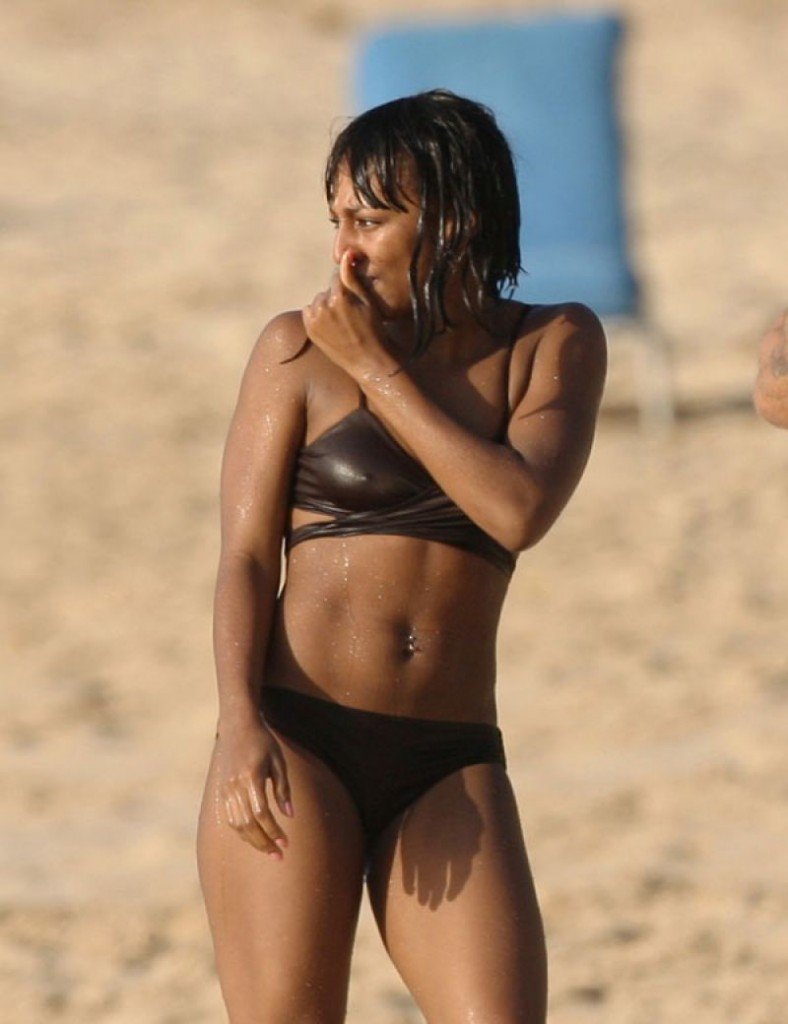Alexandra-Burke-in-Black-Bikini--03