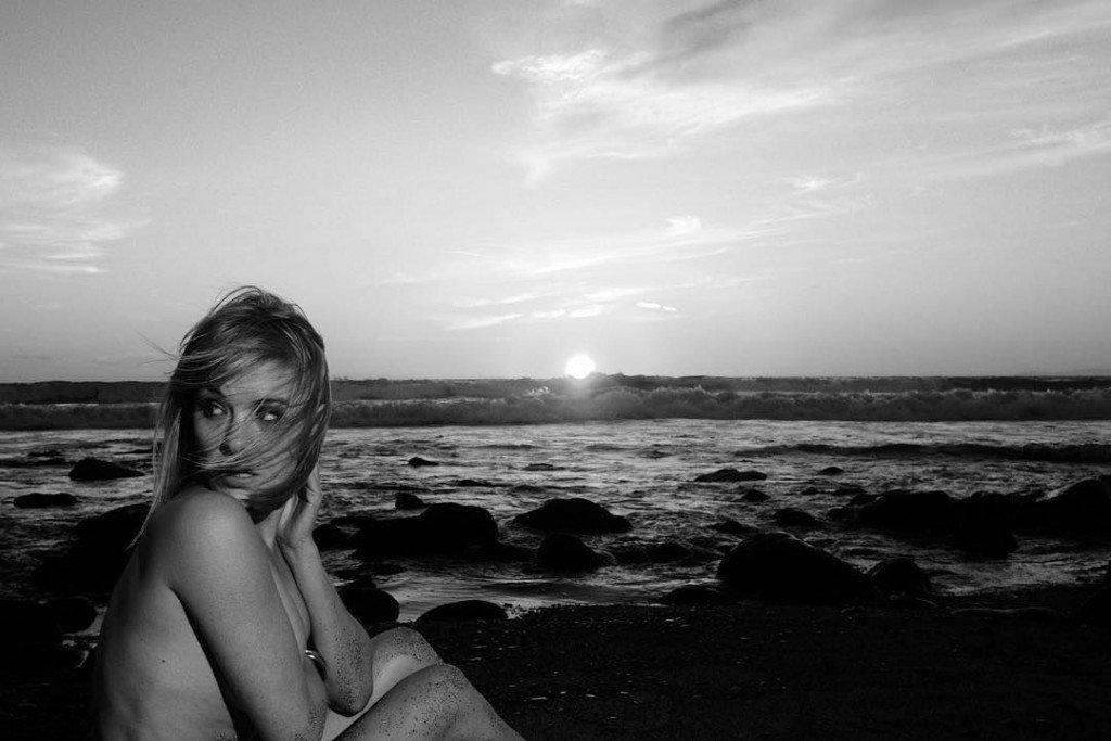 Brea-Grant-Topless-1
