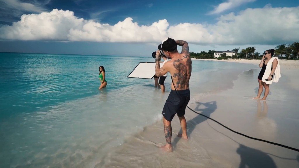 Barbara-Palvin-Sexy-Topless-2016-Uncovered-10