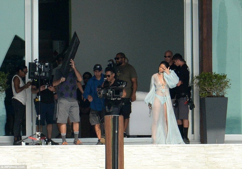 Rihanna See Through Photos 10