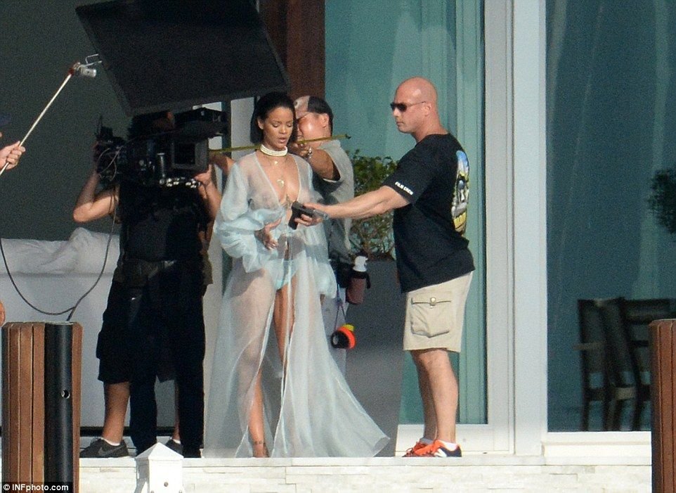 Rihanna See Through Photos 11