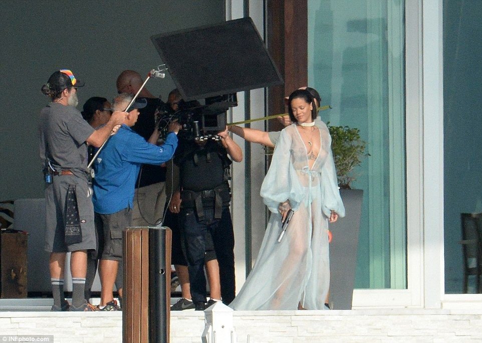 Rihanna See Through Photos 16