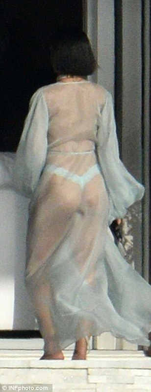 Rihanna See Through Photos 25