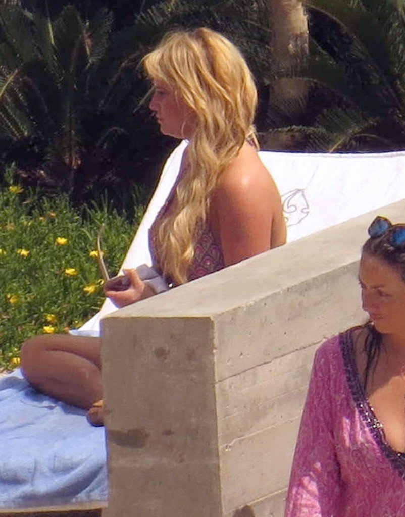 Jessica Simpson Sexy 9