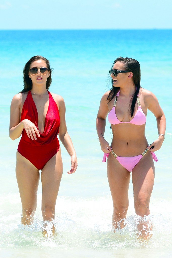 Chloe Goodman Sexy 30