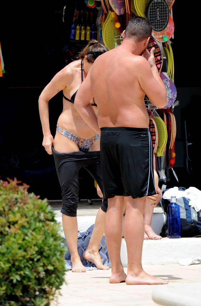 Lisa Snowdon Sexy & Topless 10