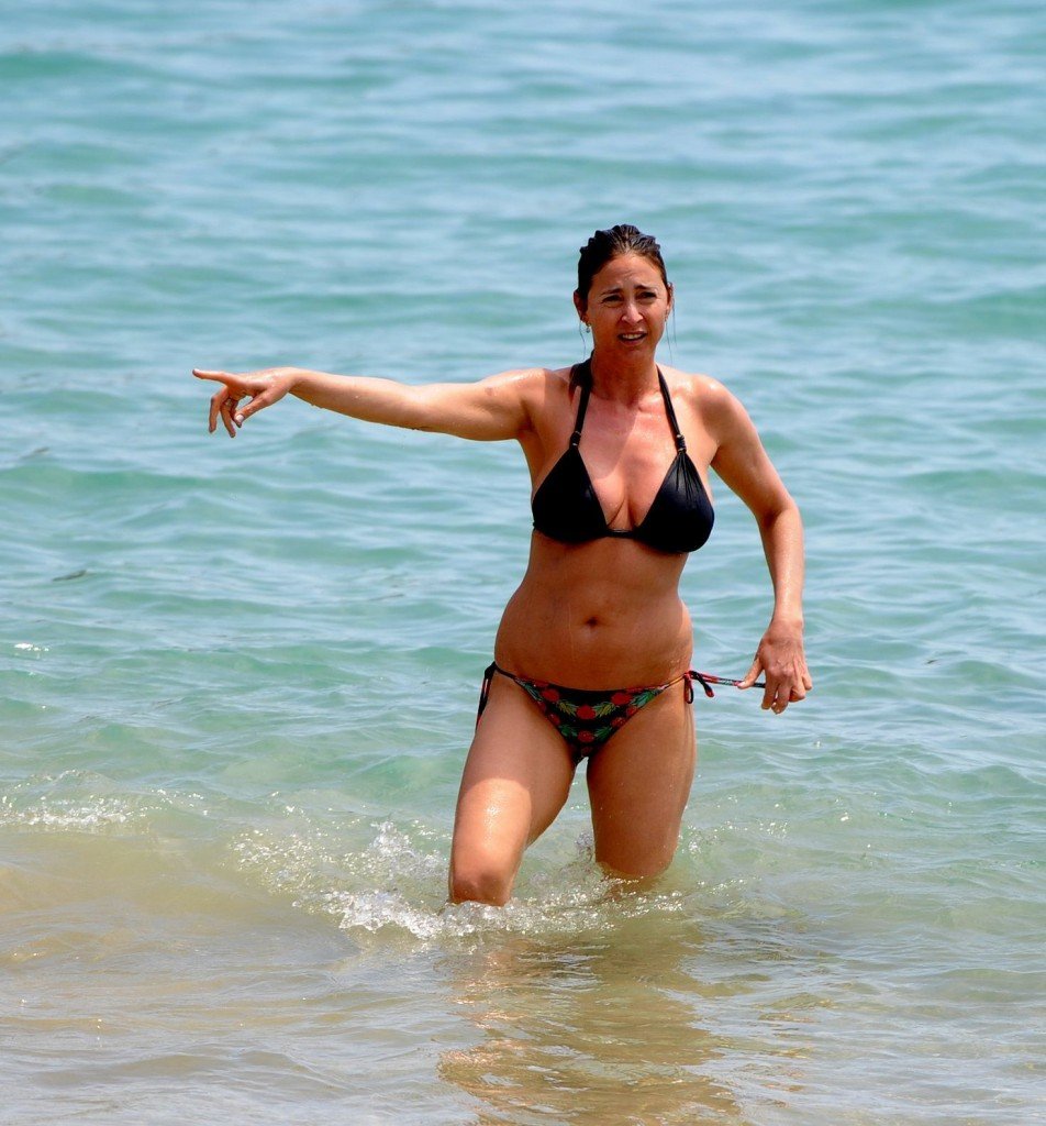 Lisa Snowdon Sexy & Topless 31