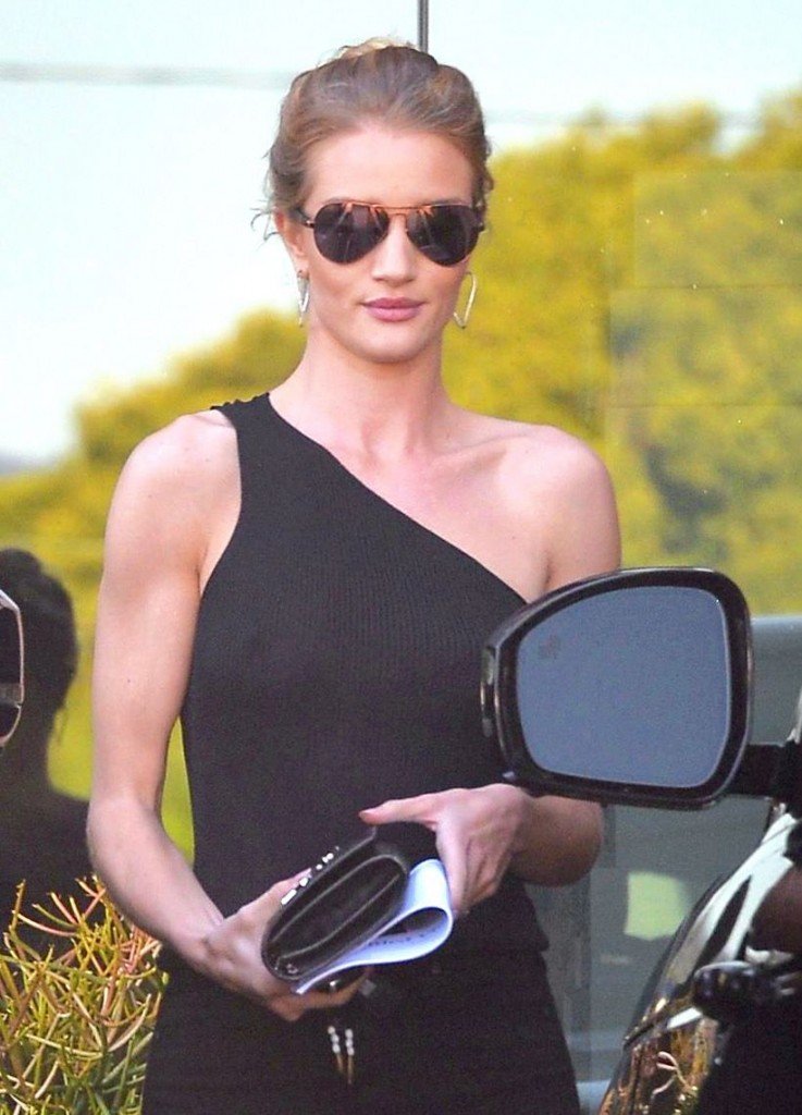Rosie Huntington-Whiteley Braless 1