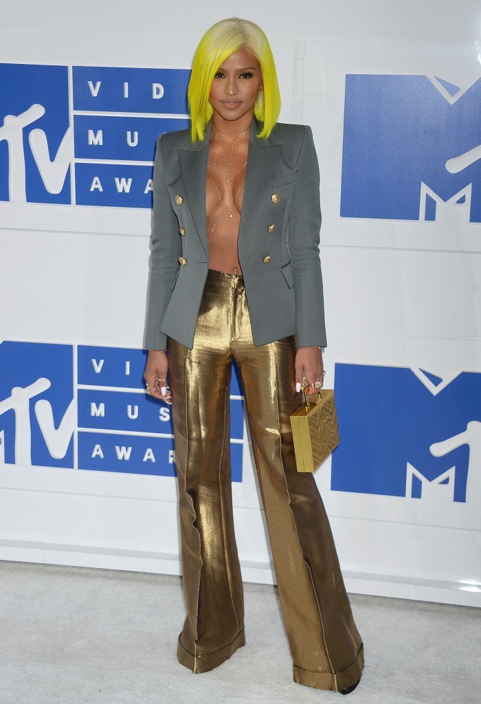 Cassie Ventura Senza Reggiseno 5