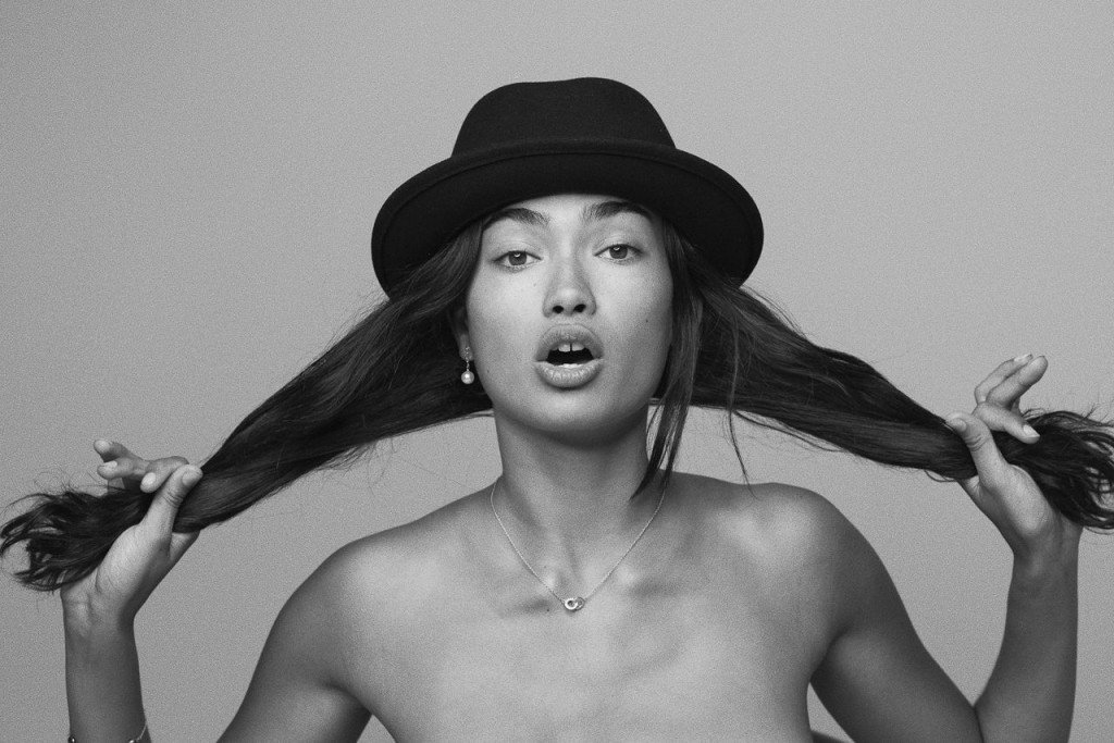 Kelly Gale Topless 3