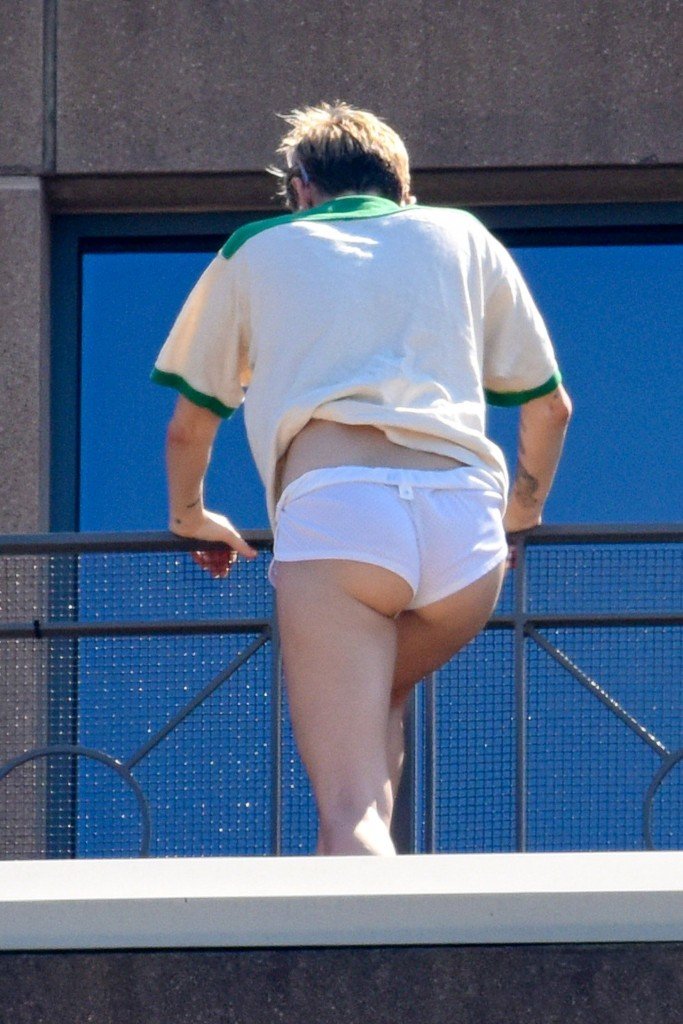 Miley Cyrus Topless  11