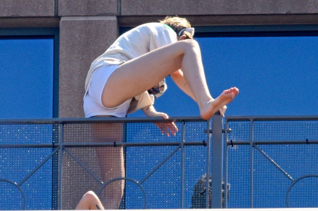 Miley Cyrus Topless  20