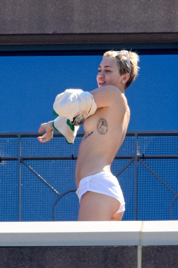 Miley Cyrus Topless  3