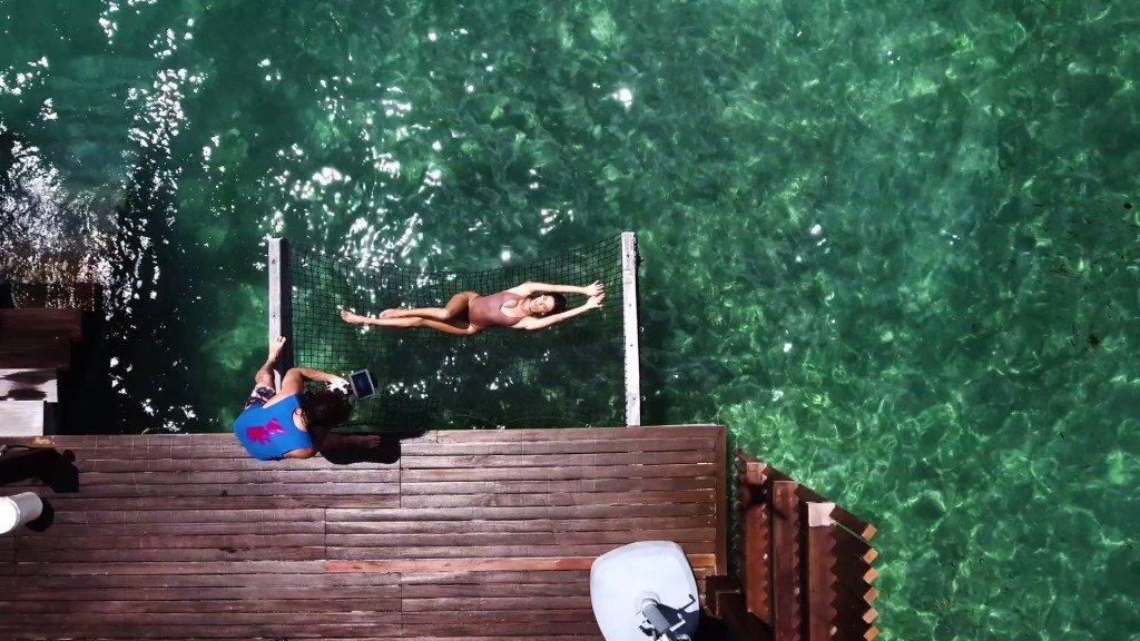 Alessandra Ambrosio Nude & Sexy 2 1 thefappening.so