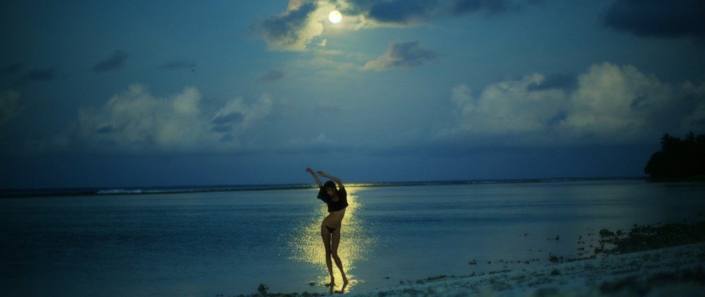 Alessandra Ambrosio Sexy & Topless 2 5 thefappening.so