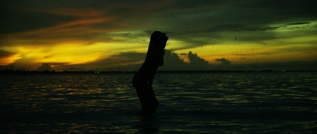 Alessandra Ambrosio Sexy & Topless 21 thefappening.so