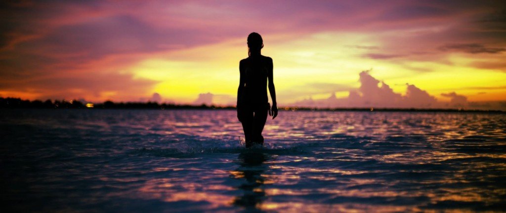 Alessandra Ambrosio Sexy & Topless 25 thefappening.so