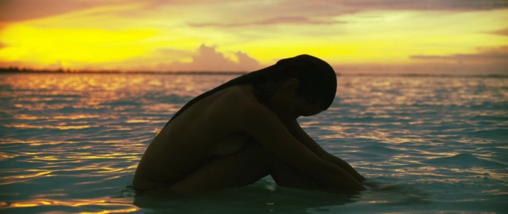 Alessandra Ambrosio Sexy & Topless 7 thefappening.so