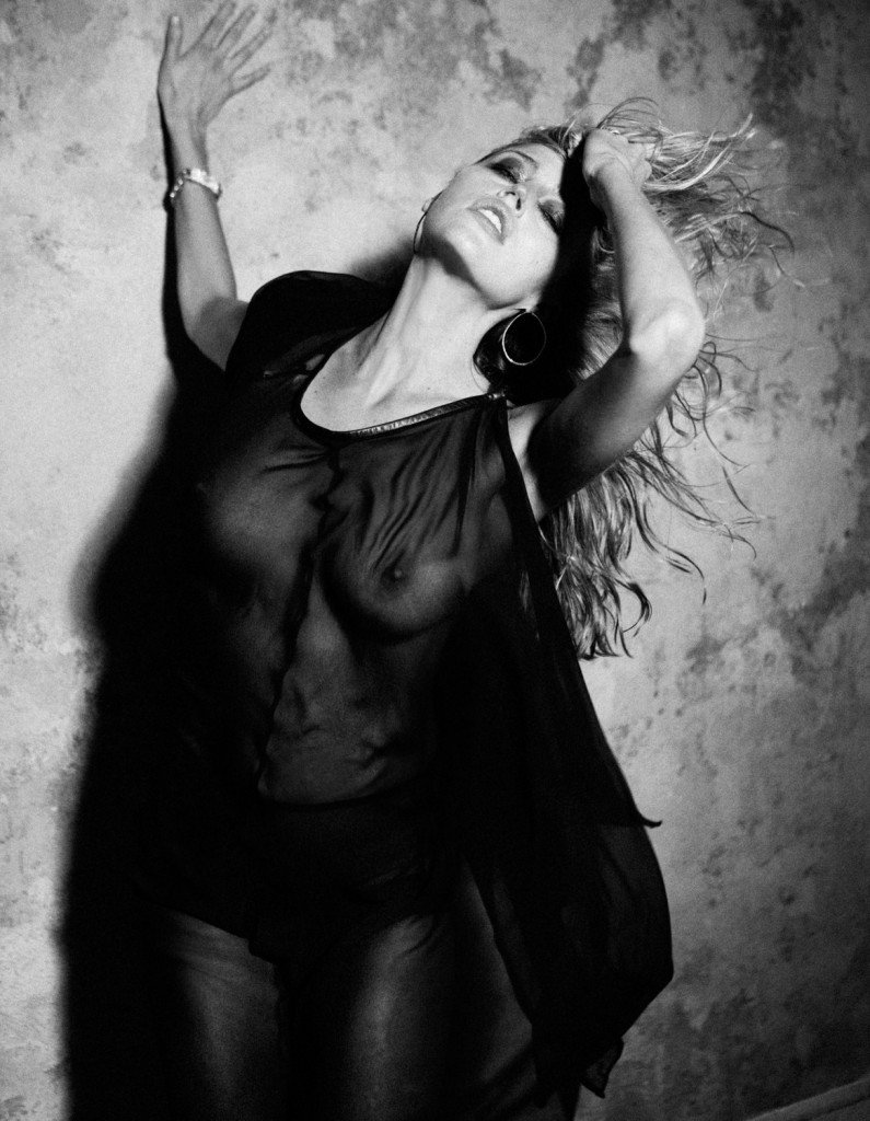 Estella Warren Trasparente & Sexy thefappening.so 7