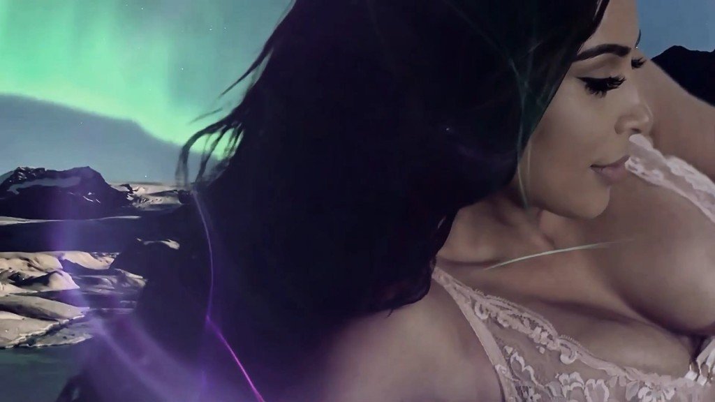 Kim Kardashian Sexy 10