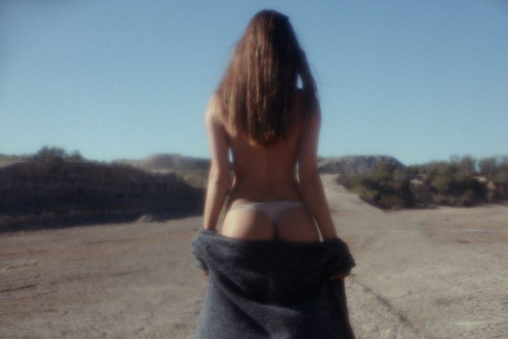 Nicole Naude Topless & Sexy 4 thefappening.so