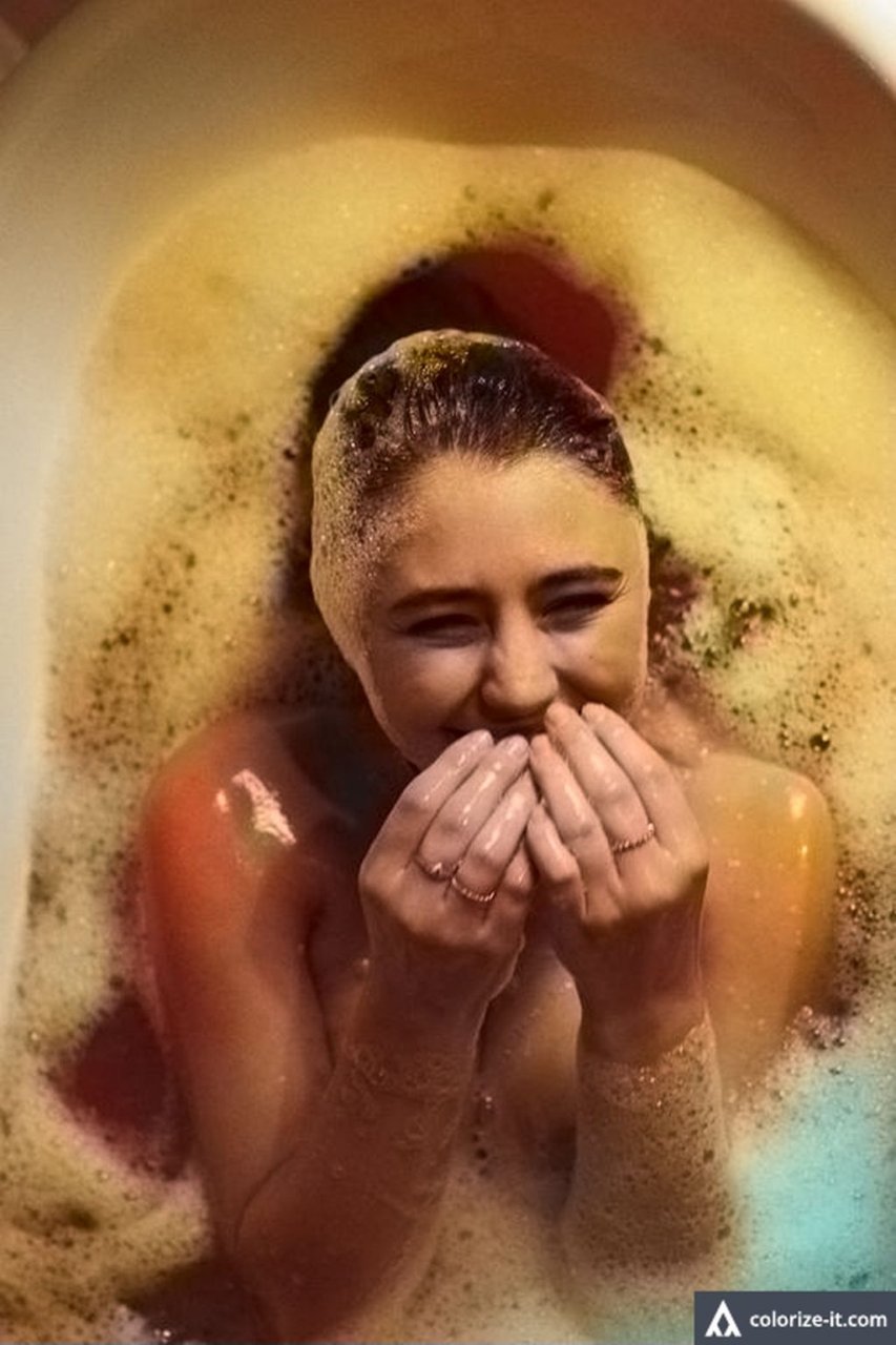 Lia Marie Johnson Nuda
