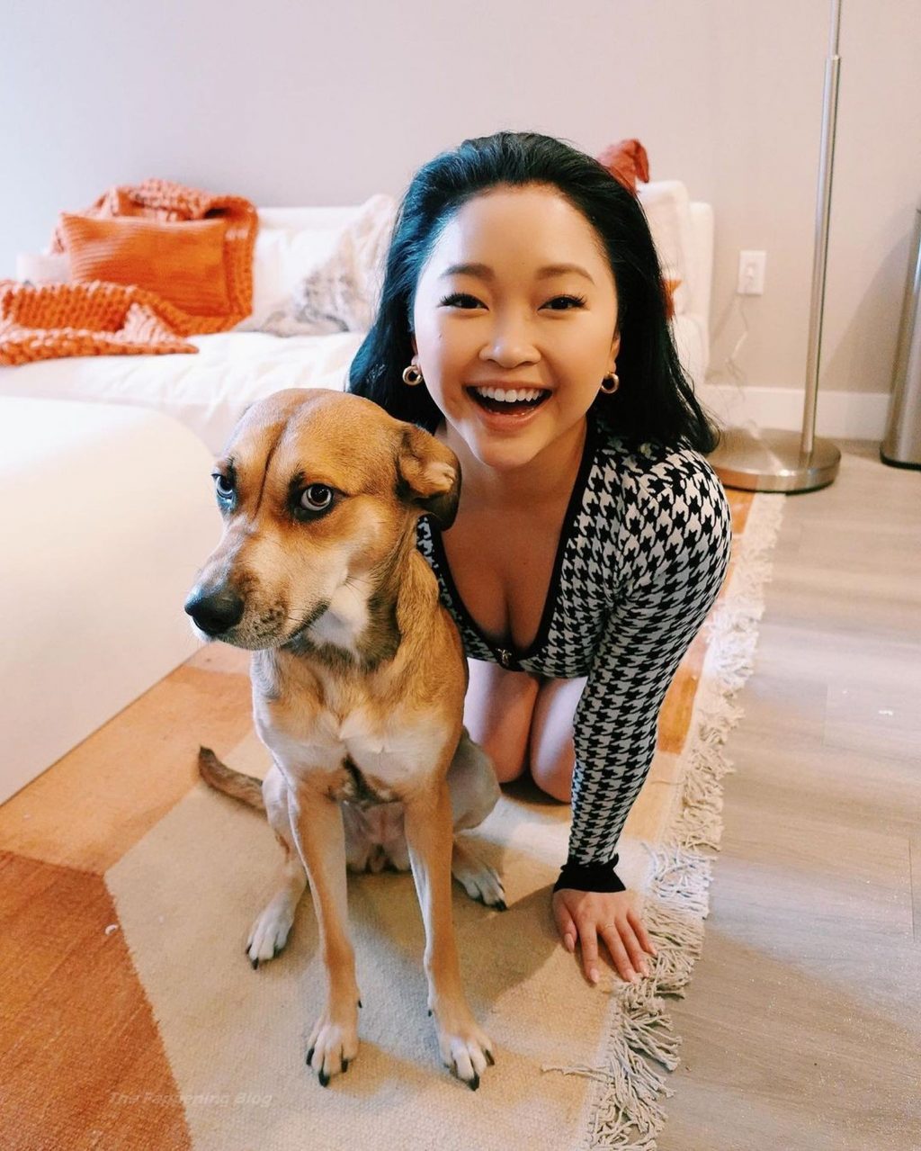 Scollatura Sexy di Lana Condor