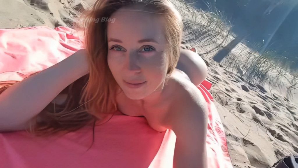 Verona van de Leur Nude